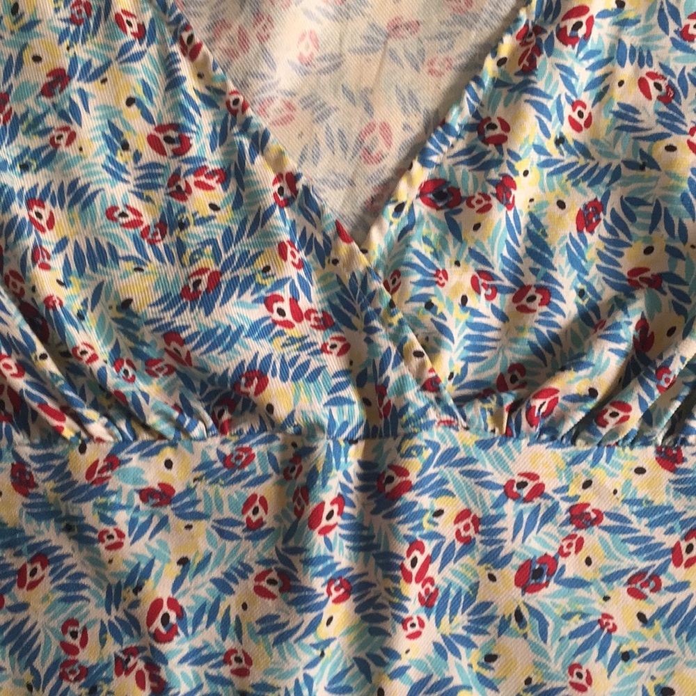 Kenneth Cole silk floral printed tank sz 2